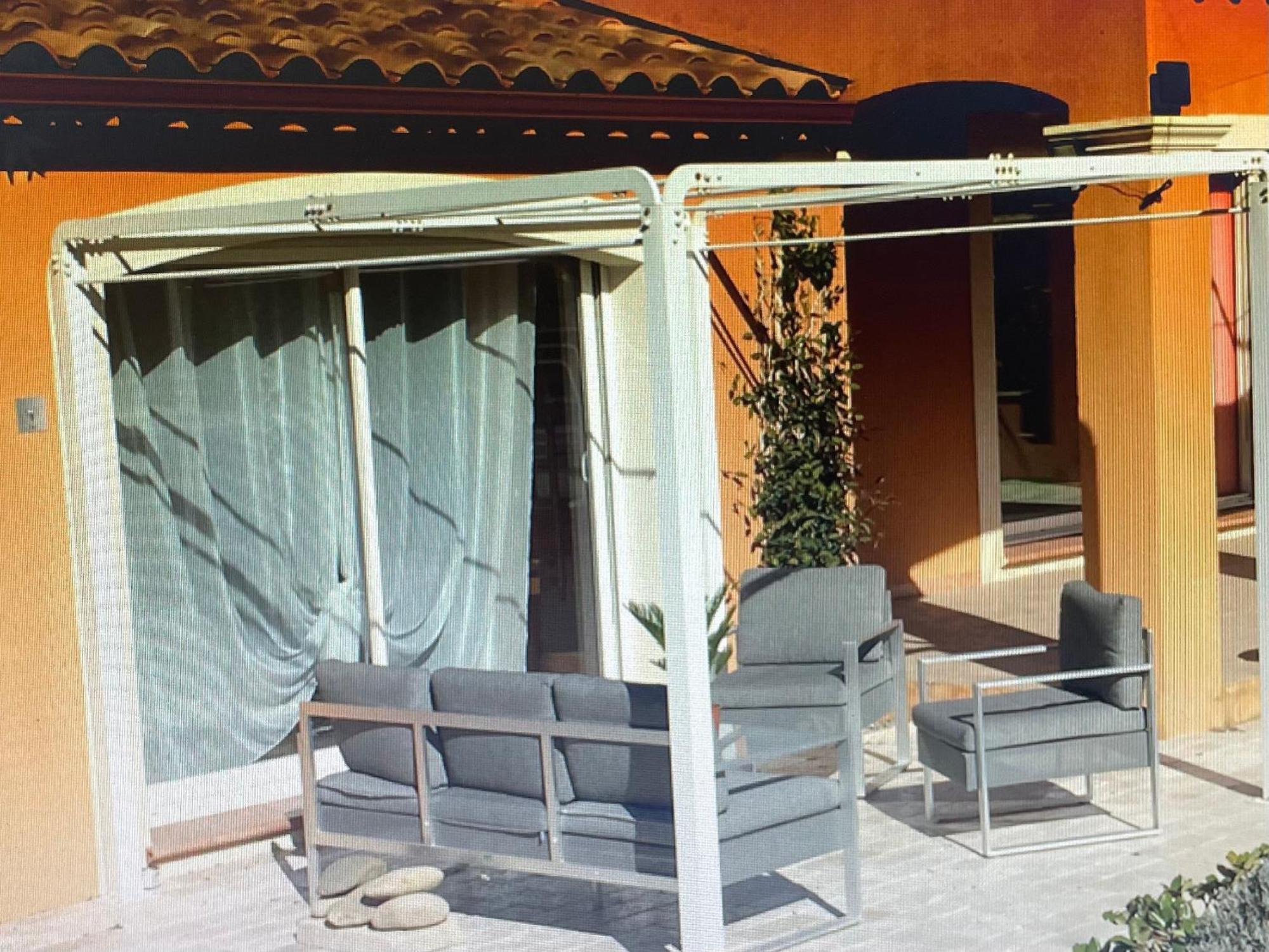 Les Lavandes Bed & Breakfast Alleins Exterior photo